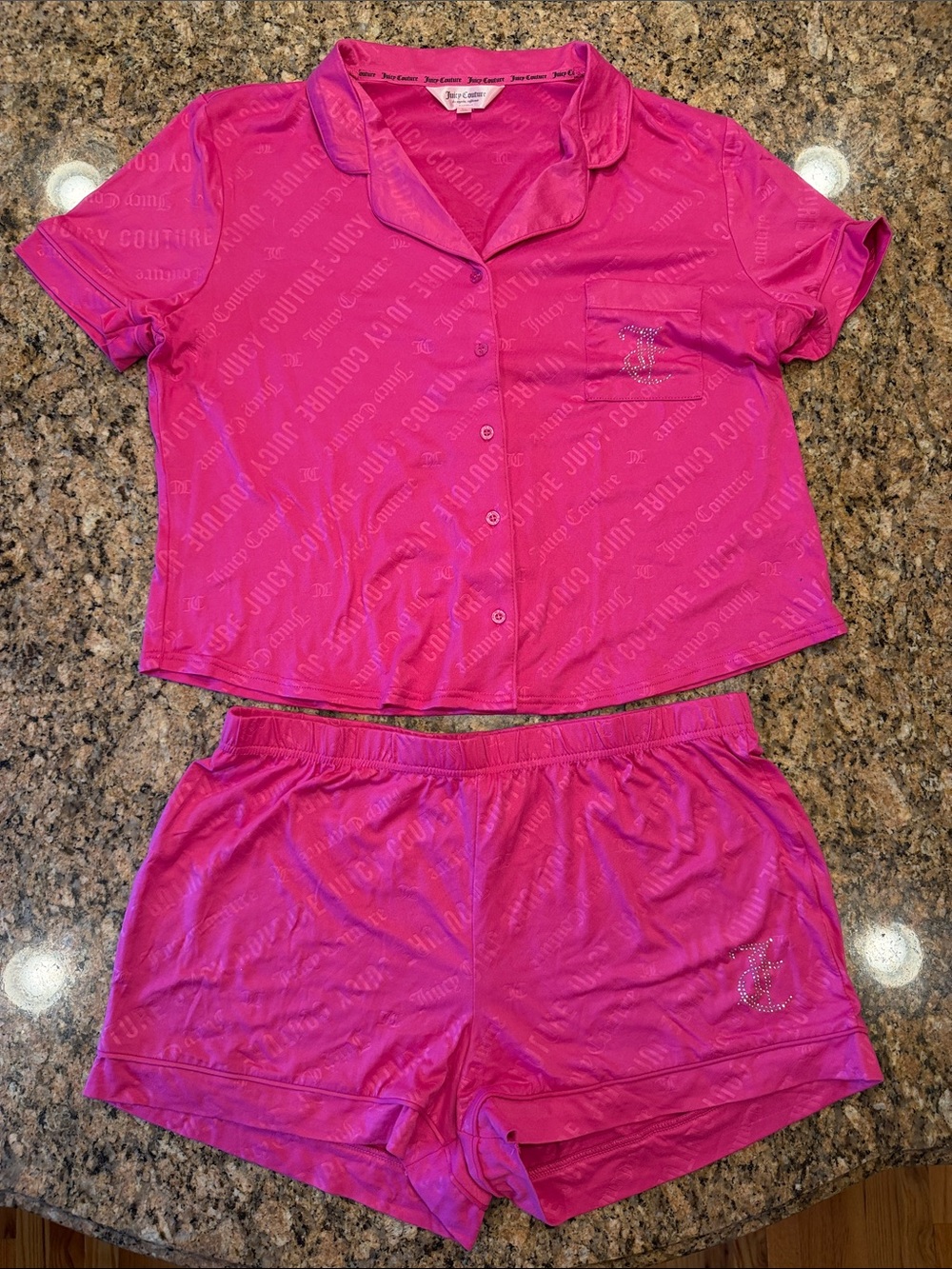 NWOT Juicy Couture Hot Pink Short Sleeve Two Piece Pajama Set - Size XL